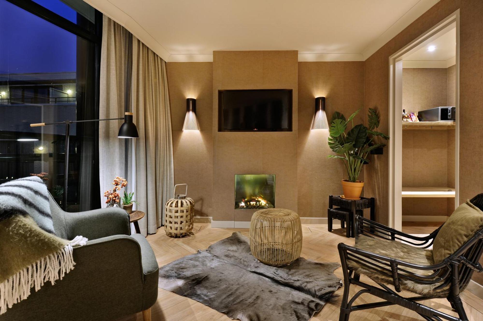 Van Der Valk Theaterhotel Алмело Экстерьер фото